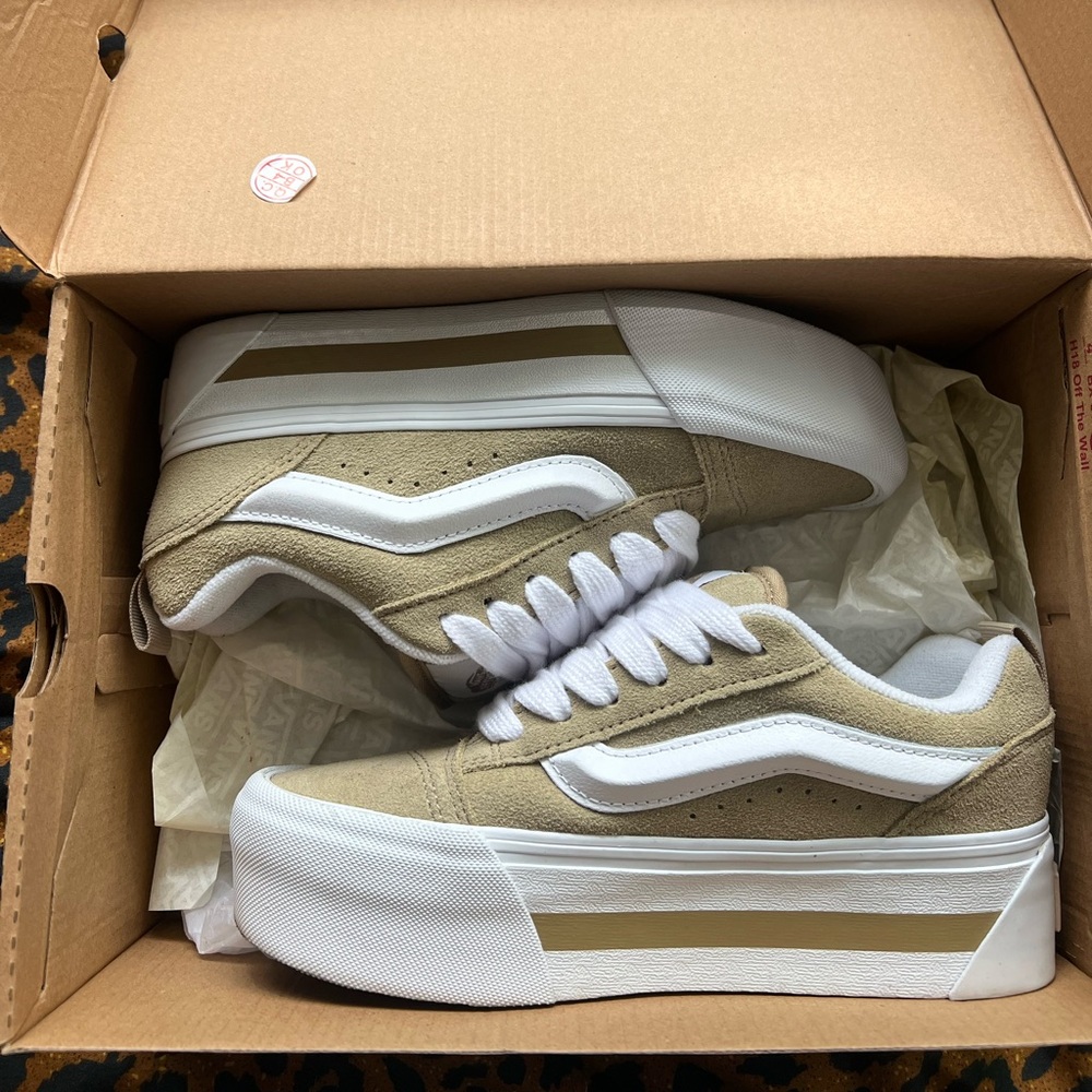 VANS NU SKOOL STACKED -TAN - Picture 2 of 3